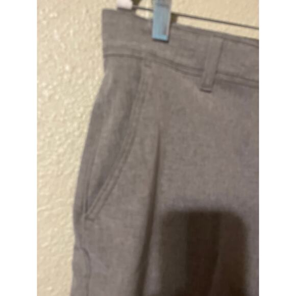 izod mens stretch shorts size 34 - Picture 3 of 8